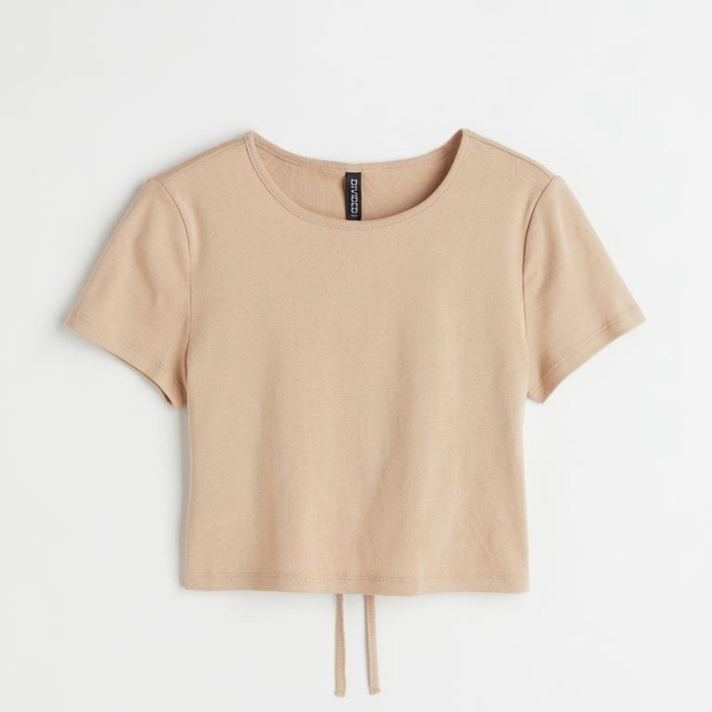 H&M Beige Short Sleeve Crop Tee